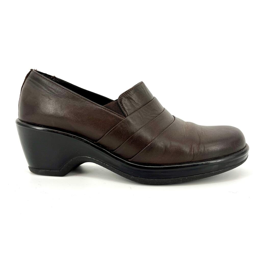 Dansko Women's 9.5‎ EU40 Brown Leather Aubrey Pleated Leather Slip On Clogs Heel
